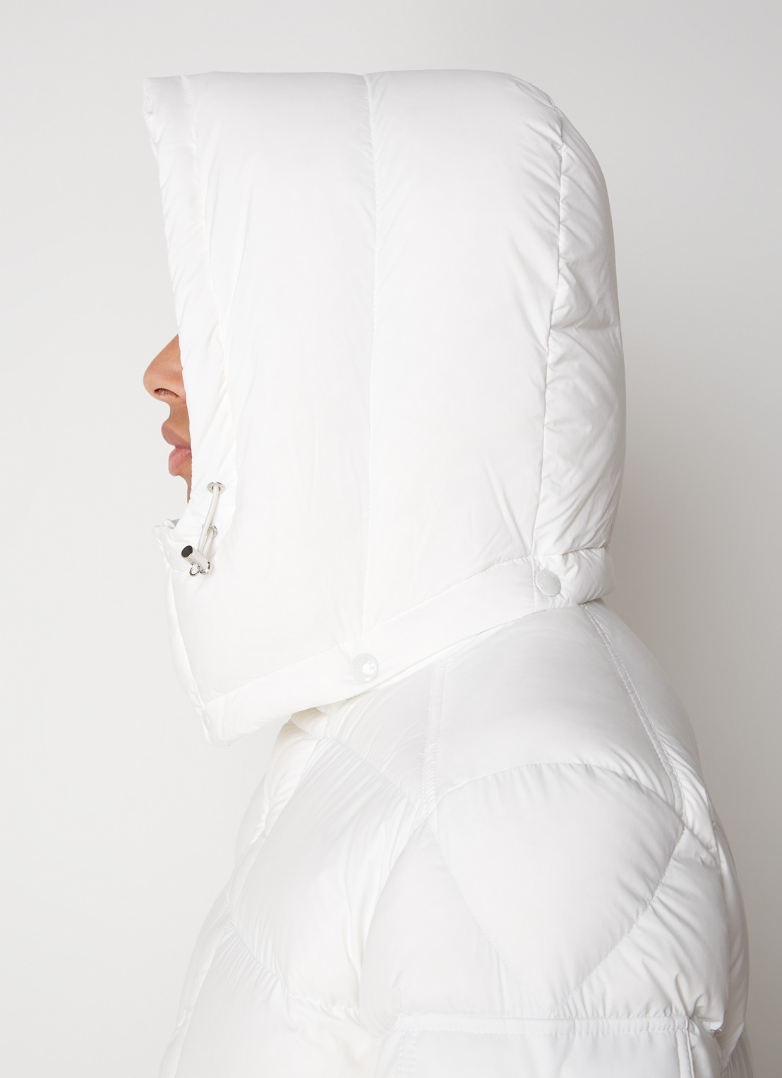 Moncler Vezere puffer jack met donsvulling en afneembare capuchon - detail 2 gebroken wit