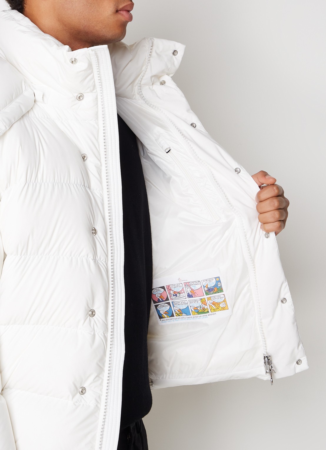 Moncler Vezere puffer jack met donsvulling en afneembare capuchon - detail 3 gebroken wit