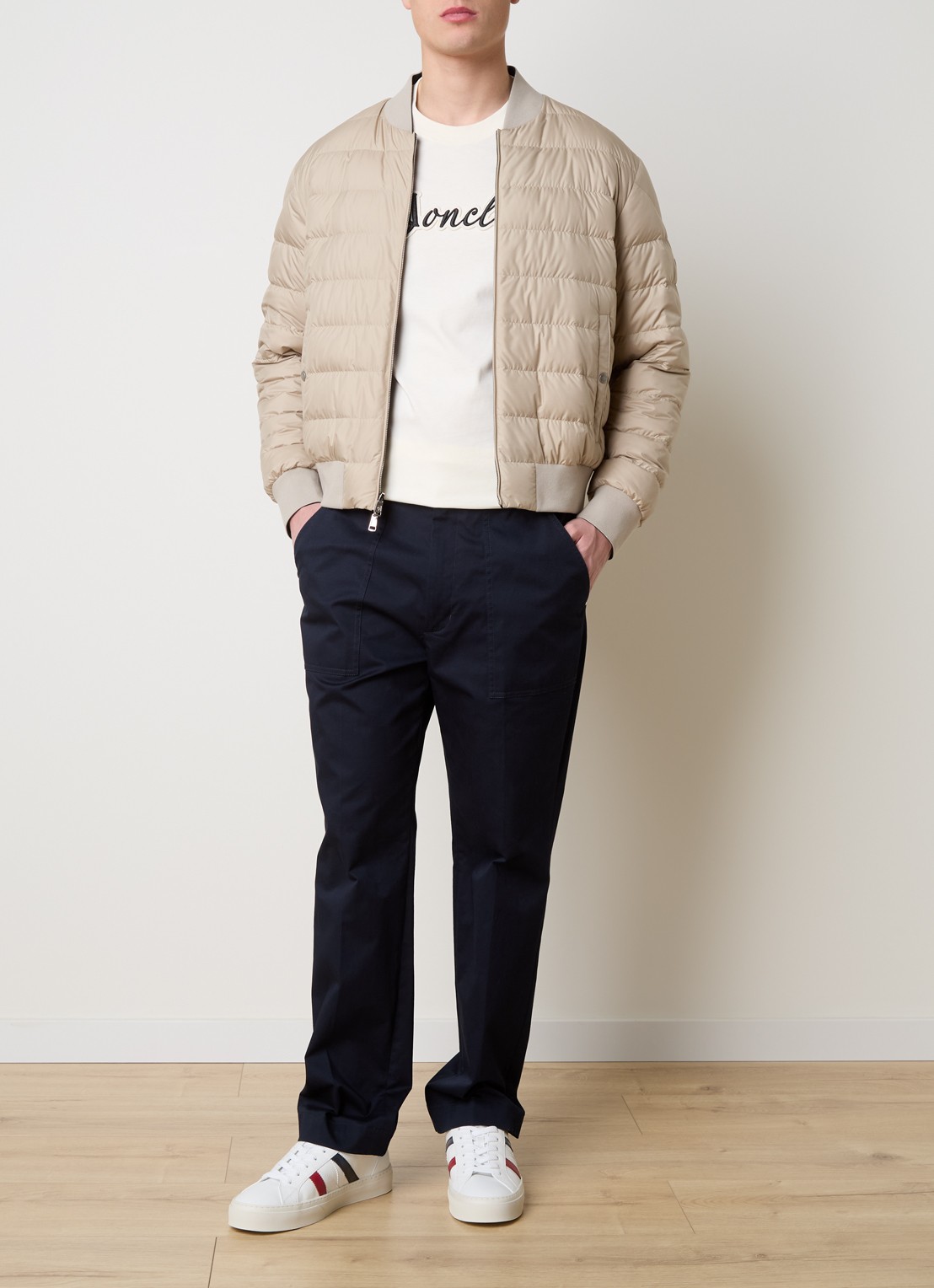 Moncler Villerest bomberjack in kasjmierblend met donsvulling - voorkant 2 donkerblauw