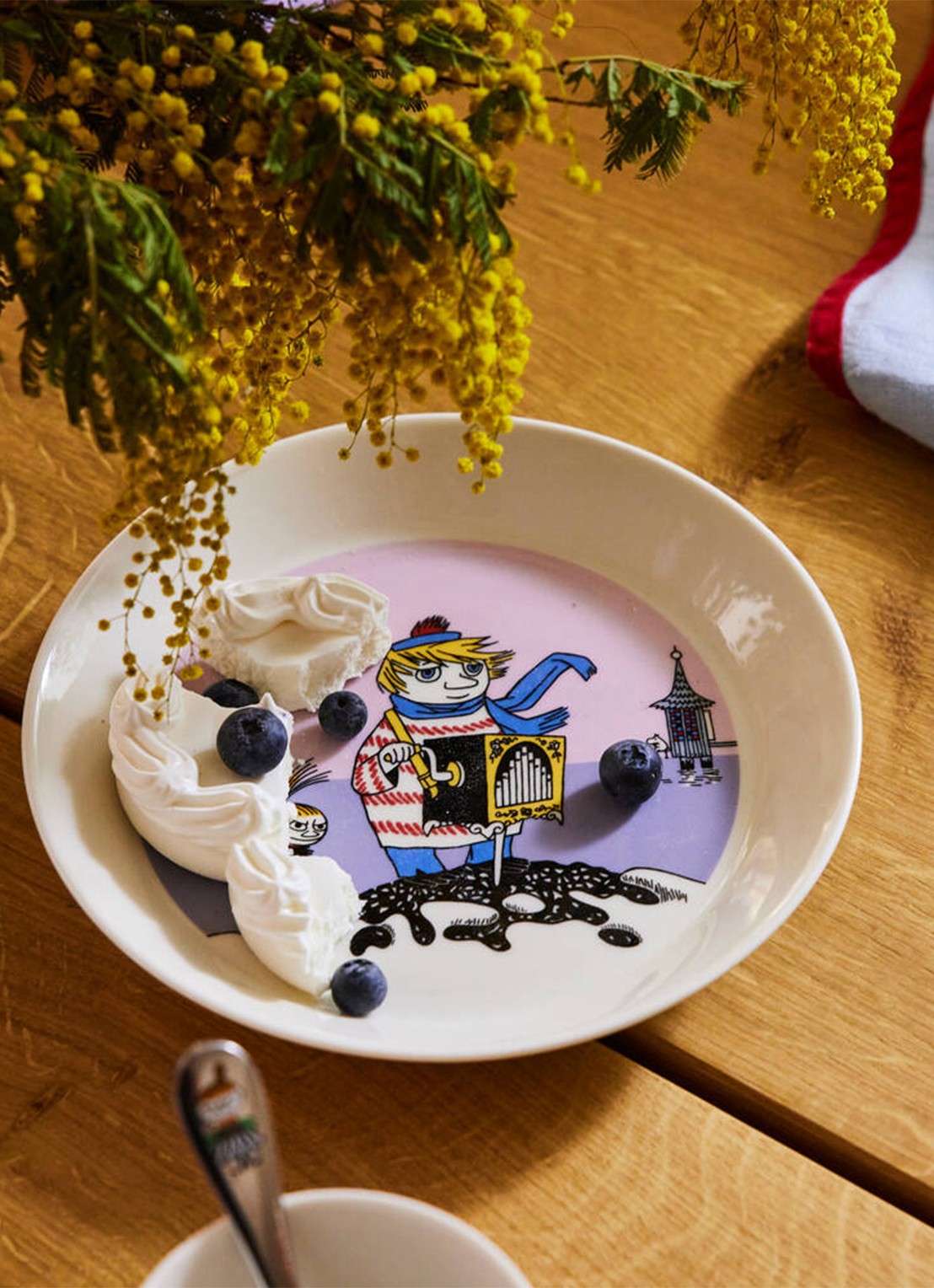 Moomin Arabia Too-ticky Moomin ontbijtbord 19 cm - voorkant 2 lavendel