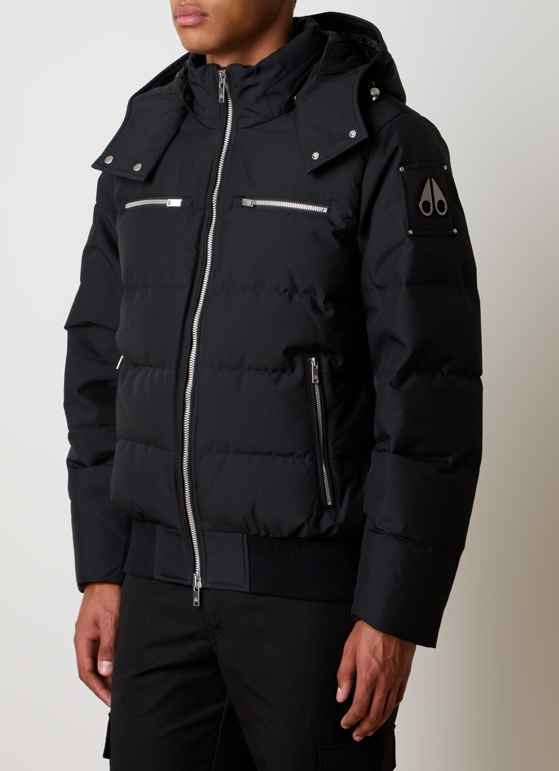 Moose Knuckles Puffer jas met donsvulling en ritszakken - detail 2 zwart