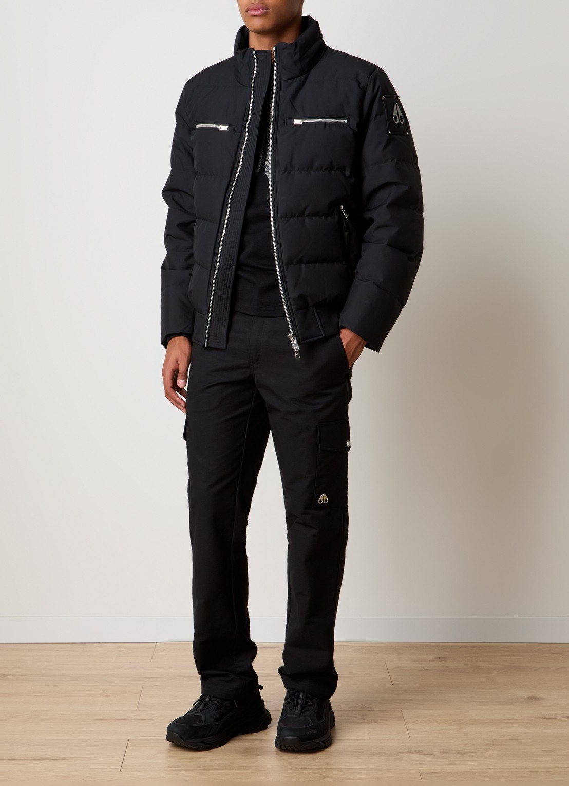 Moose Knuckles Puffer jas met donsvulling en ritszakken - voorkant 6 zwart