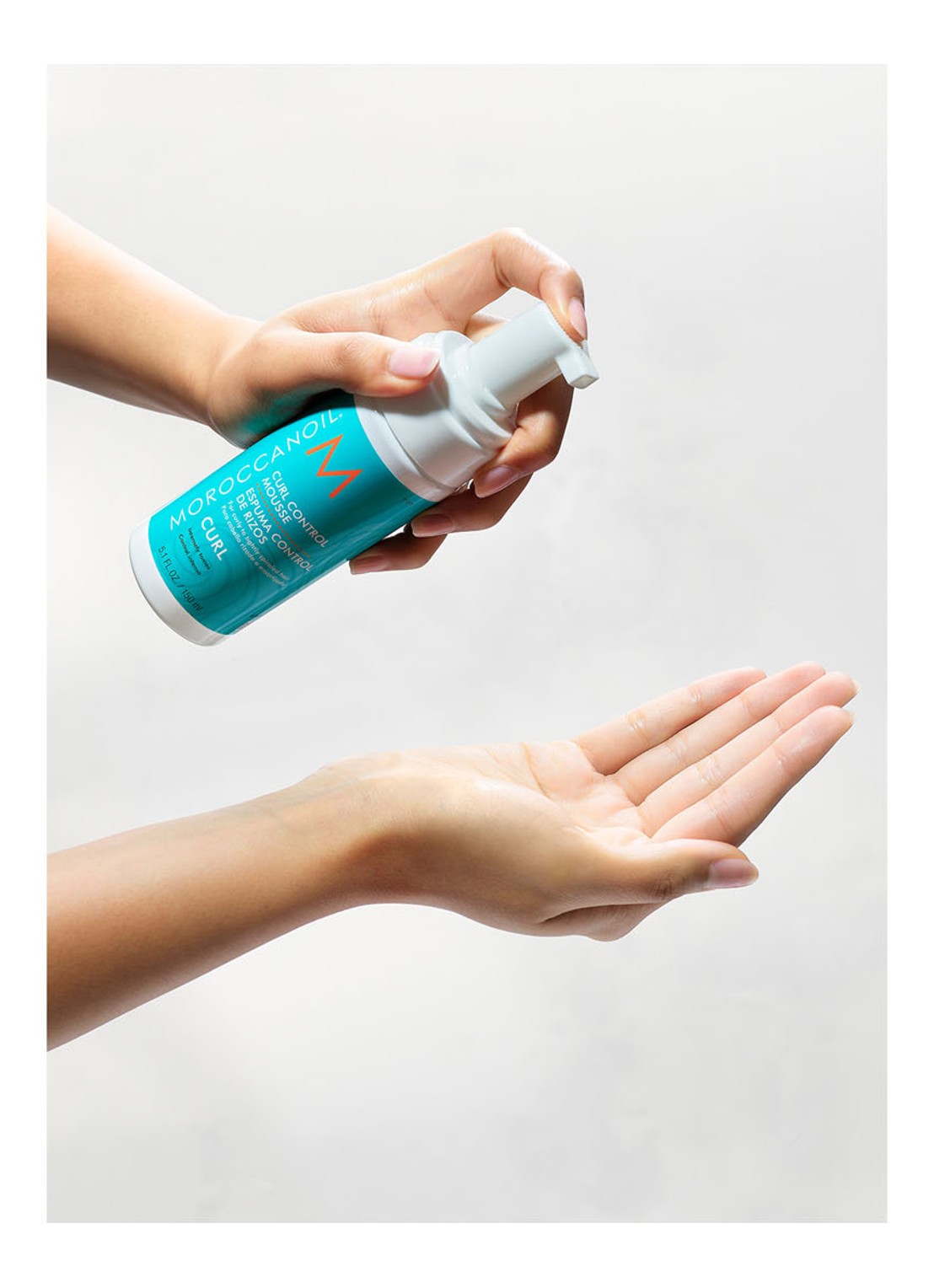 Moroccanoil Curl Control Mousse - stylingmousse - detail 4 undefined