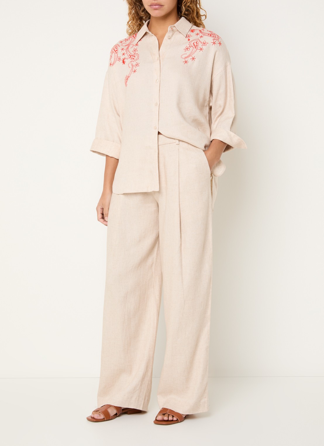 Mos Mosh MMAudri blouse in linnenblend met borduring - voorkant 3 beige