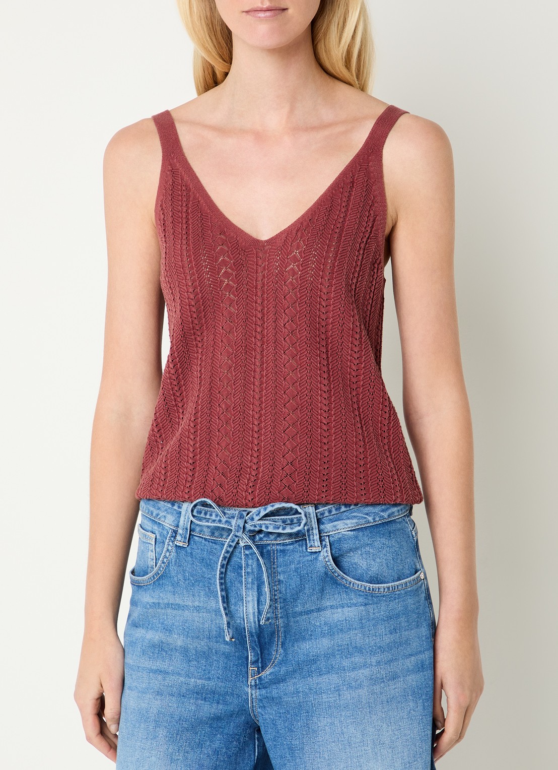 Mos Mosh MMCressida grofgebreide tanktop met opengewerkt dessin - detail 4 steenrood