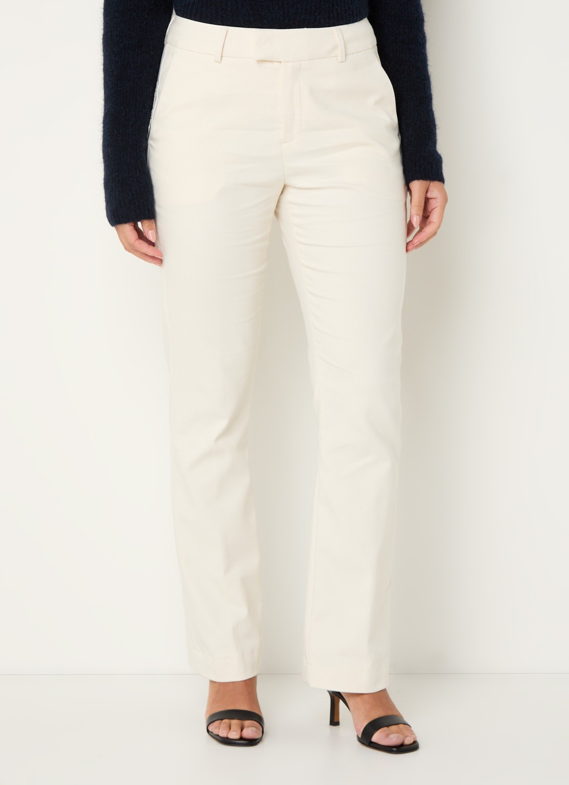 Mos Mosh MMEllen mid waist straight fit cropped chino met steekzakken - detail 4 gebroken wit