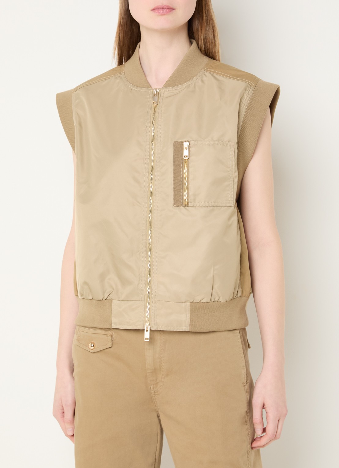 Mos Mosh MMJovo Neola bodywarmer met borst- en steekzakken - detail 2 olijfgroen