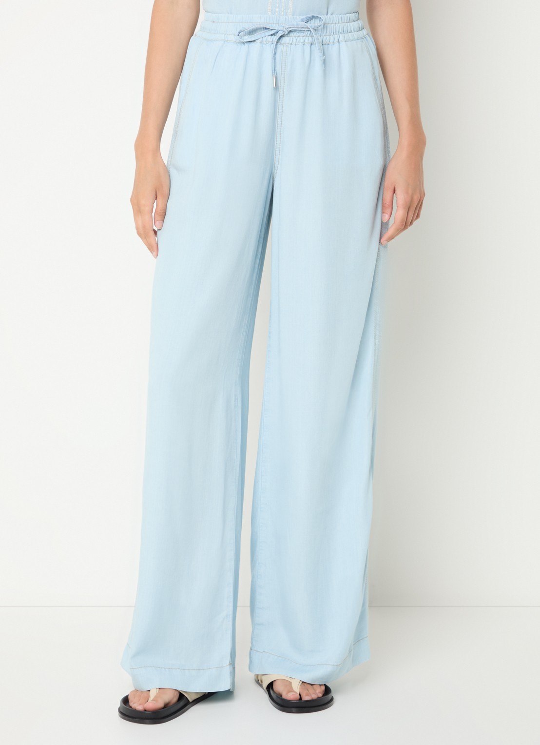 Mos Mosh MMMolli Olli high waist wide fit broek van chambray met steekzakken - detail 4 lichtblauw