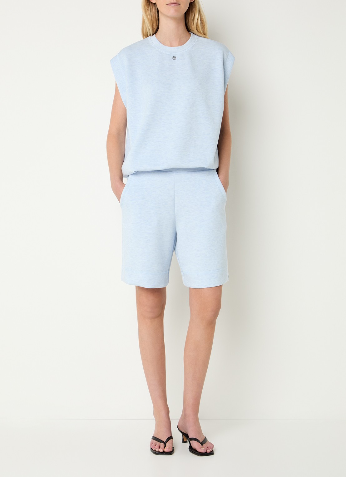 Mos Mosh MMNamara high waist straight fit korte joggingbroek met steekzakken - voorkant 4 lichtblauw