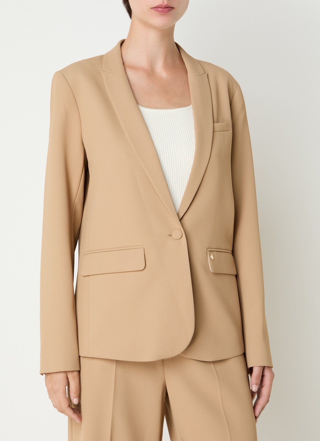Mos Mosh MMPhoebe Miley blazer met klepzakken en schoudervulling - detail 2 camel