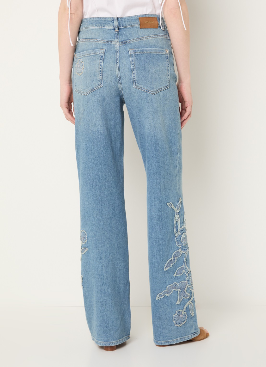 Mos Mosh MMRelee high waist straight leg jeans met bloemborduring - achterkant 5 indigo