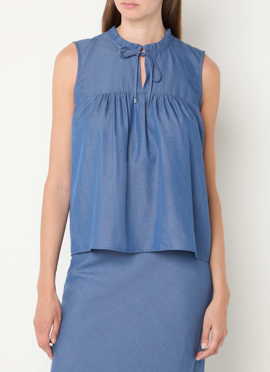 Mos Mosh MMSolandra mouwloze top van chambray met ruches - detail 3 blauw