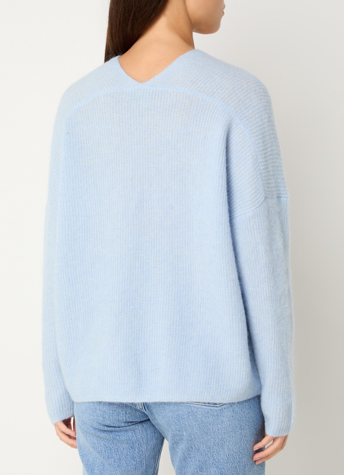 Mos Mosh MMThora fijngebreide pullover in alpaca wolblend met V-hals - achterkant 5 skyway / lichtblauw