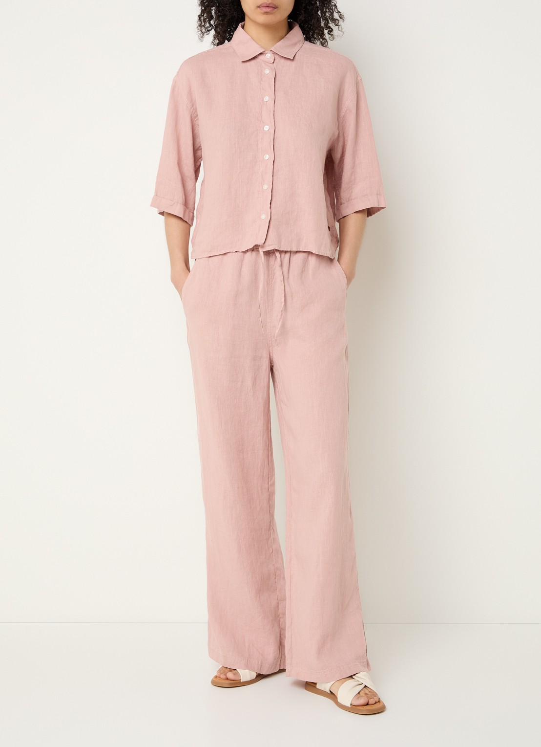 Moscow Heylow mid waist wide fit broek van linnen met steekzakken - voorkant 2 roze