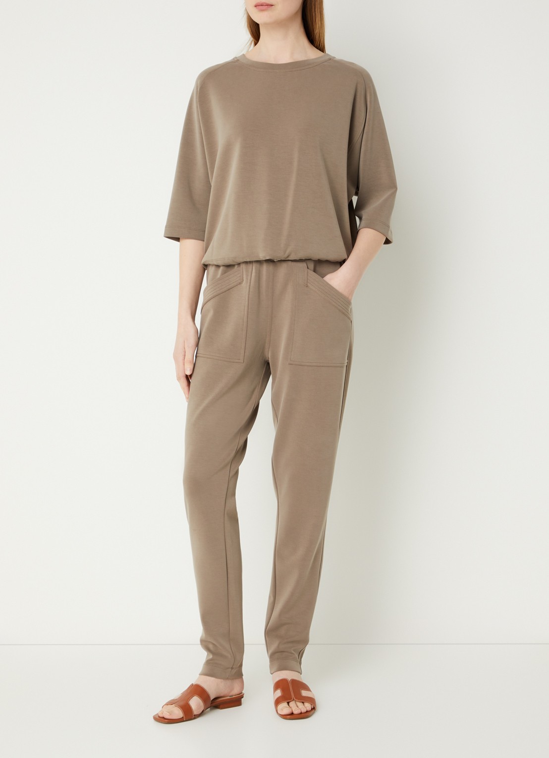 Moscow Jukin tapered fit pantalon met steekzakken - voorkant 6 lichtbruin