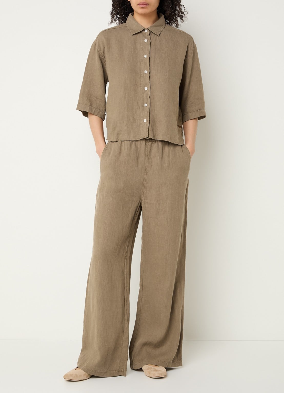 Moscow Lady blouse van linnen - voorkant 2 khaki