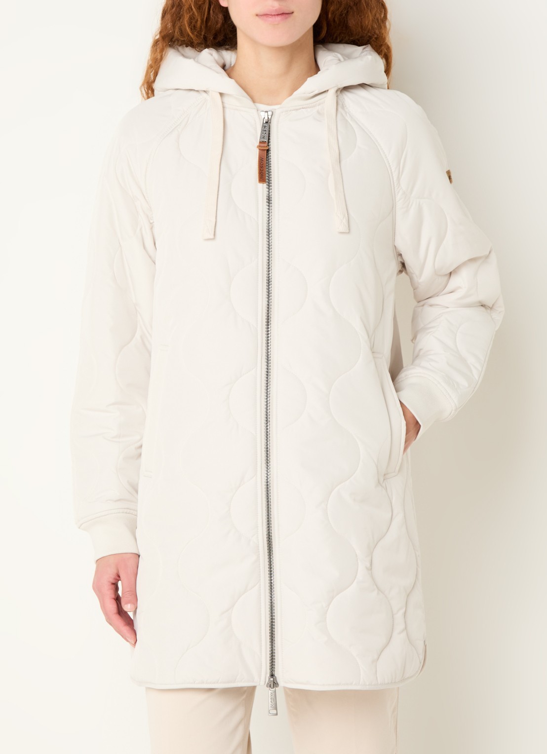 Moscow Swags quilted jas met afneembare capuchon - detail creme