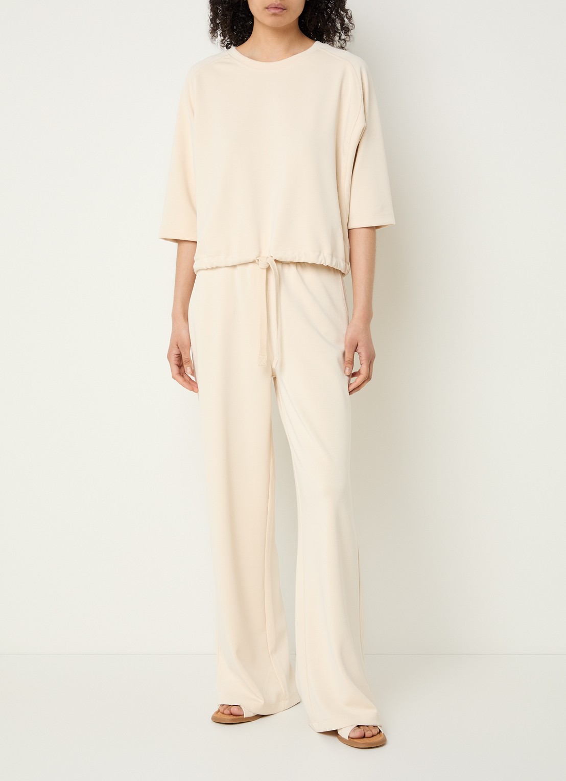 Moscow Tess top met ronde hals - voorkant 4 beige