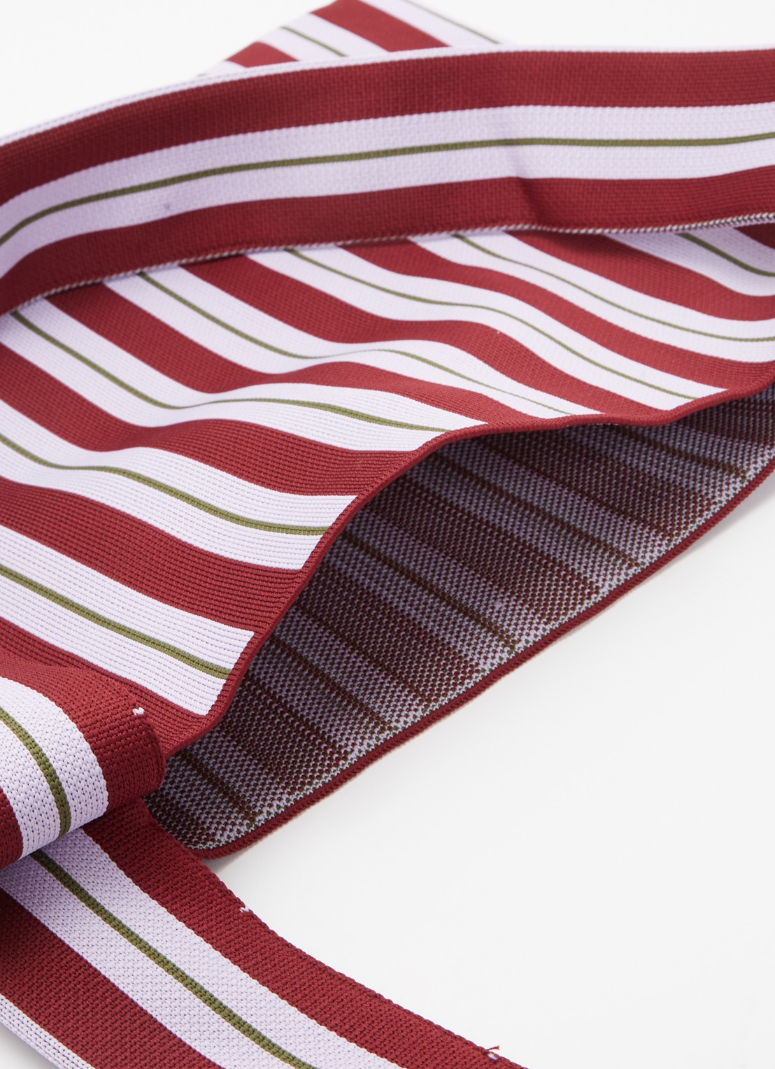 MOSJ Atelier Burgundy crossbodytas met uitneembaar etui - detail 2 bordeauxrood