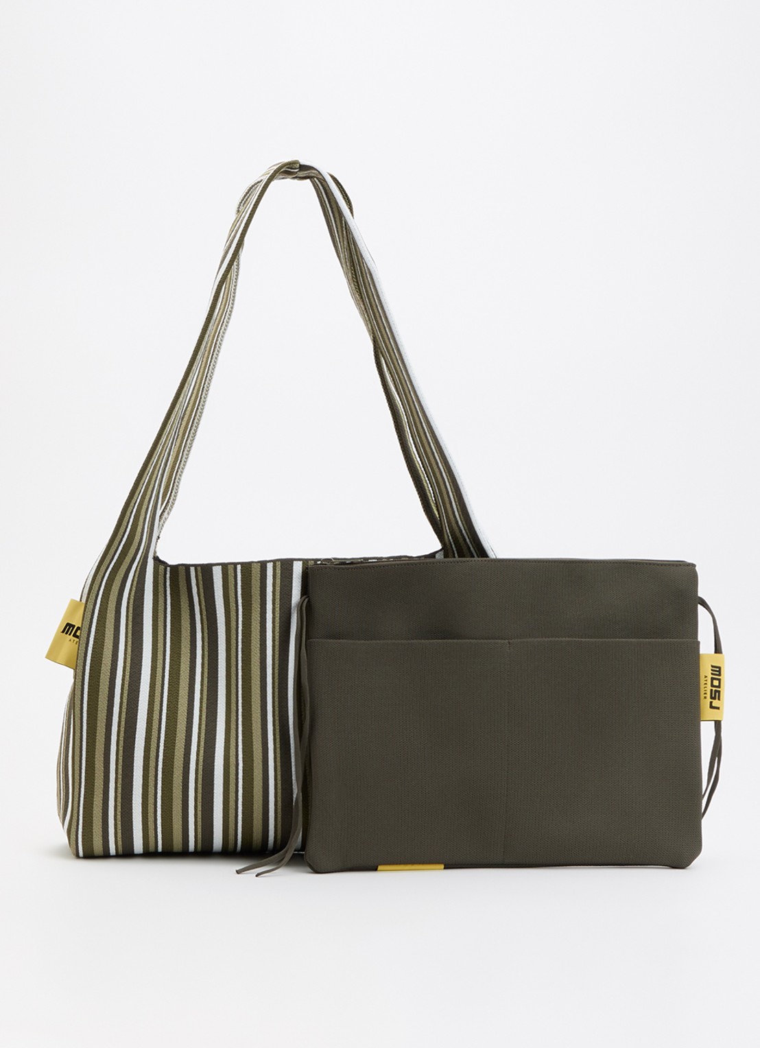 MOSJ Atelier The Camo Boxer crossbodytas met streepprint - voorkant mosgroen