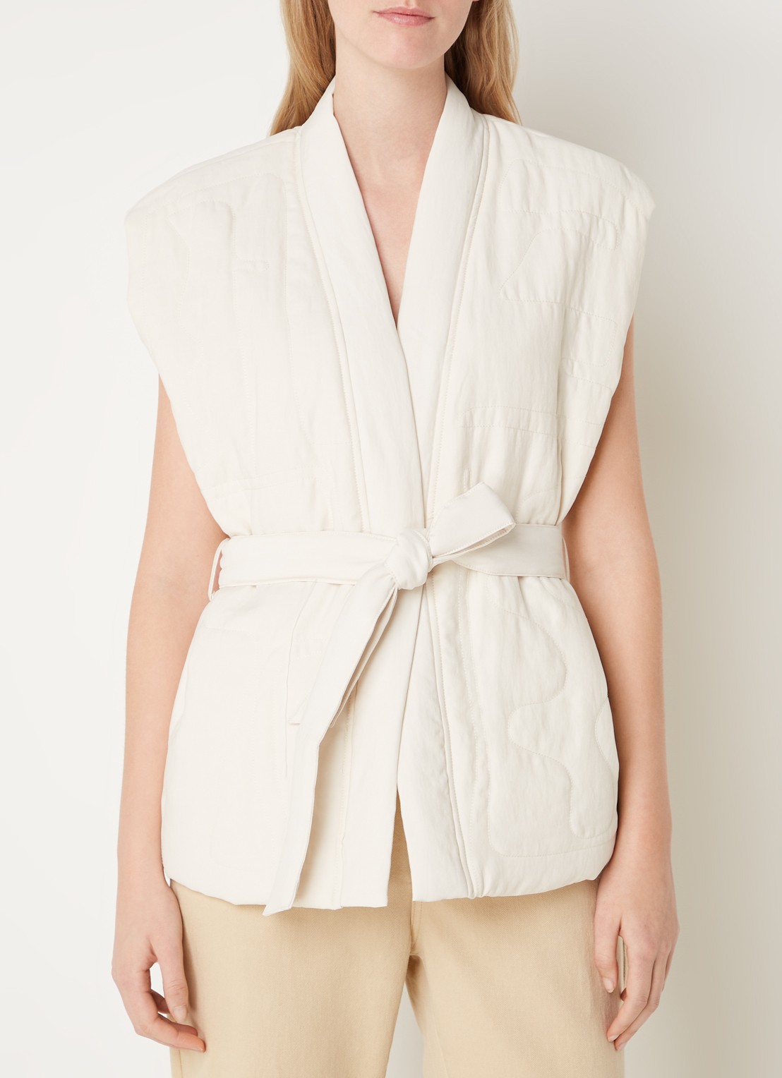 MSCH Copenhagen Edelmira gilet met strikceintuur - detail creme