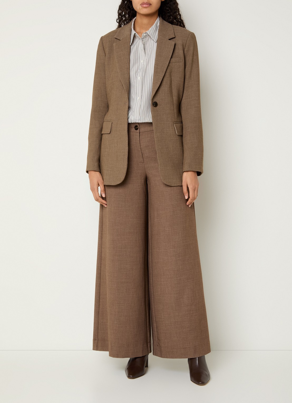 MSCH Copenhagen MSCHDarina blazer met strikceintuur en klepzakken - voorkant 3 bruin