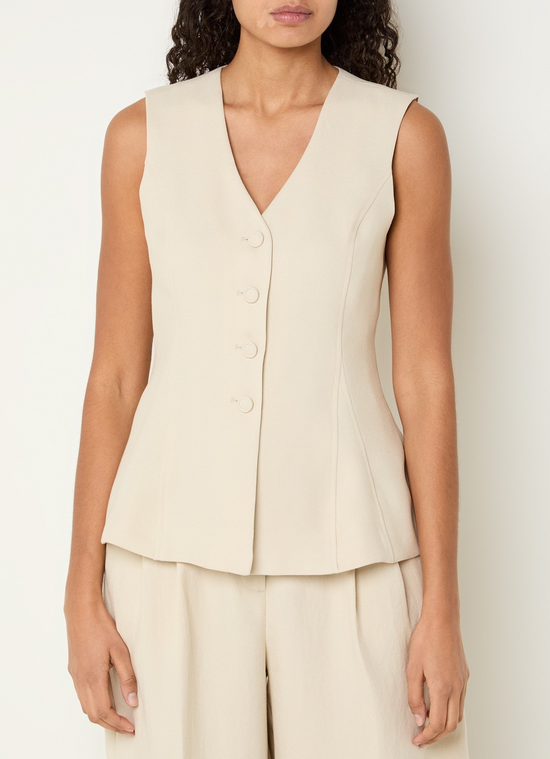 MSCH Copenhagen MSCHEsteriane mouwloze top met V-hals - detail 4 beige