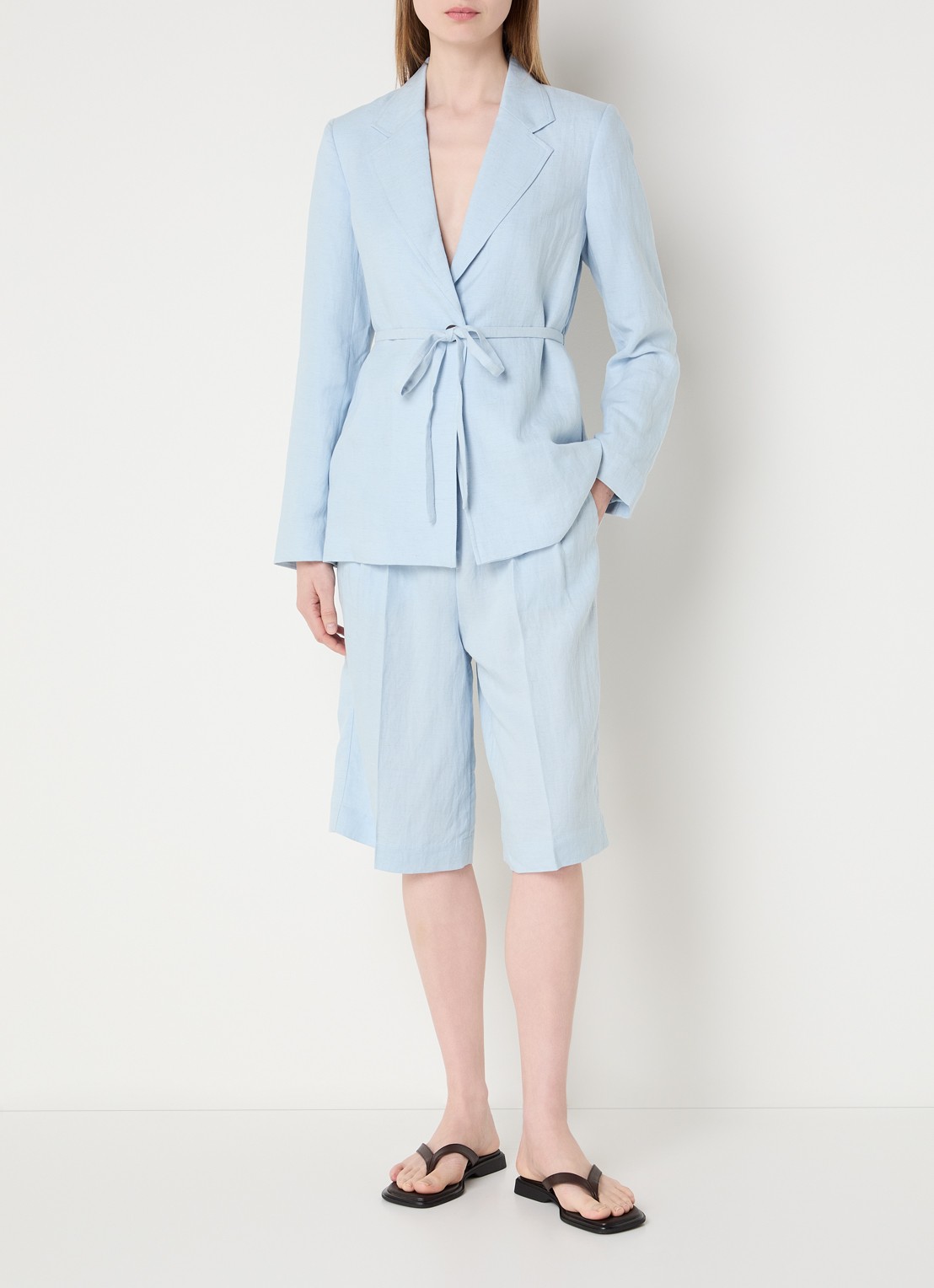MSCH Copenhagen MSCHGraciela high waist wide fit korte broek in linnenblend - voorkant 4 lichtblauw
