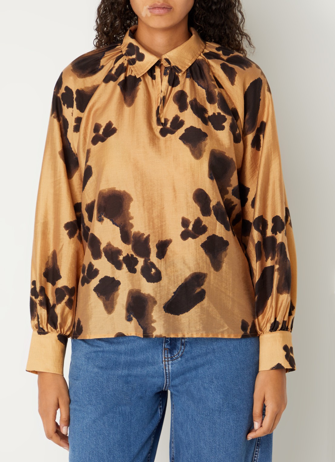 MSCH Copenhagen MSCHNilla Romina tuniek met panterprint en keyhole - detail 4 camel