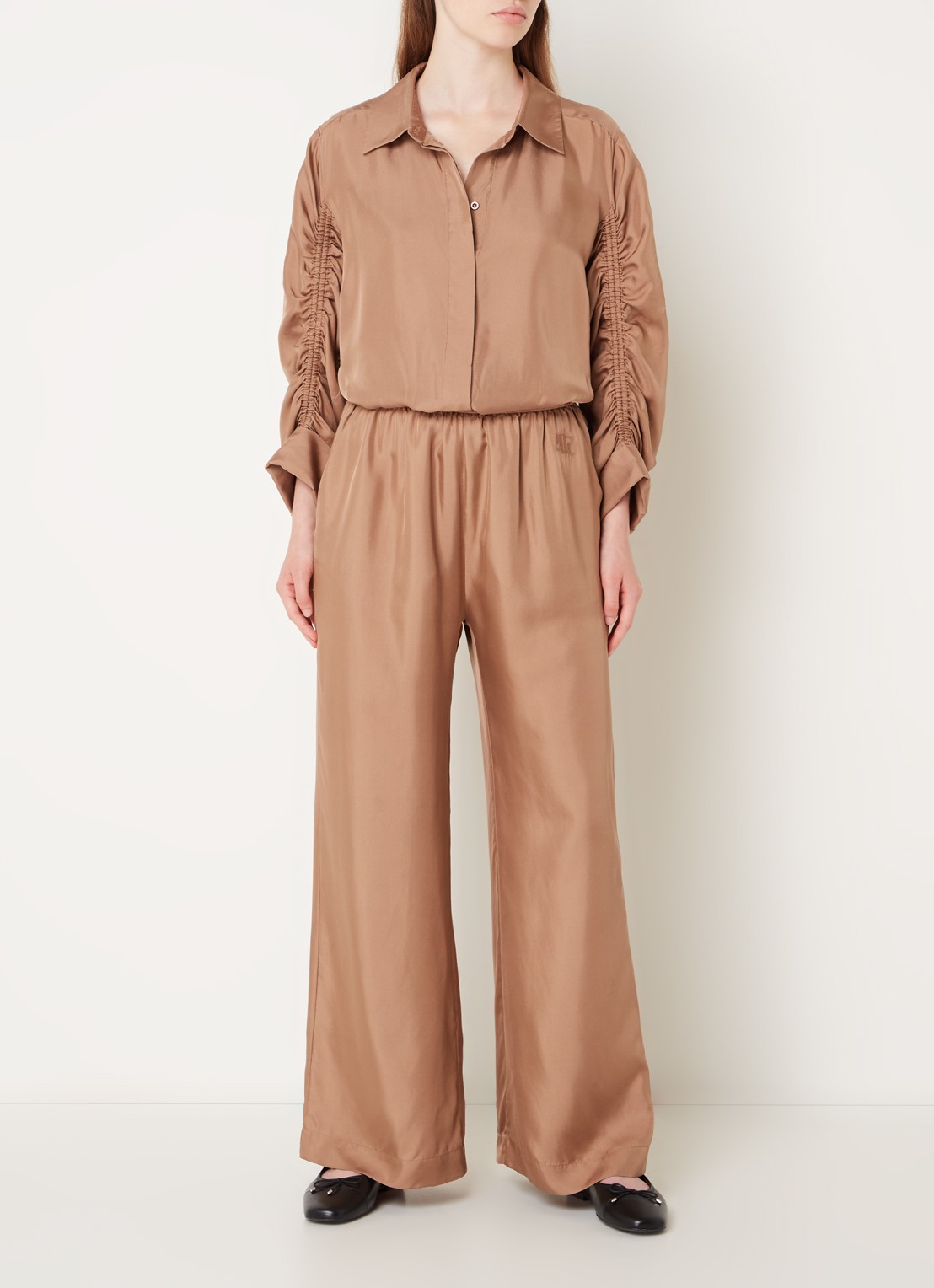 MUNTHE Arum mid waist loose fit broek van zijde - voorkant 2 camel