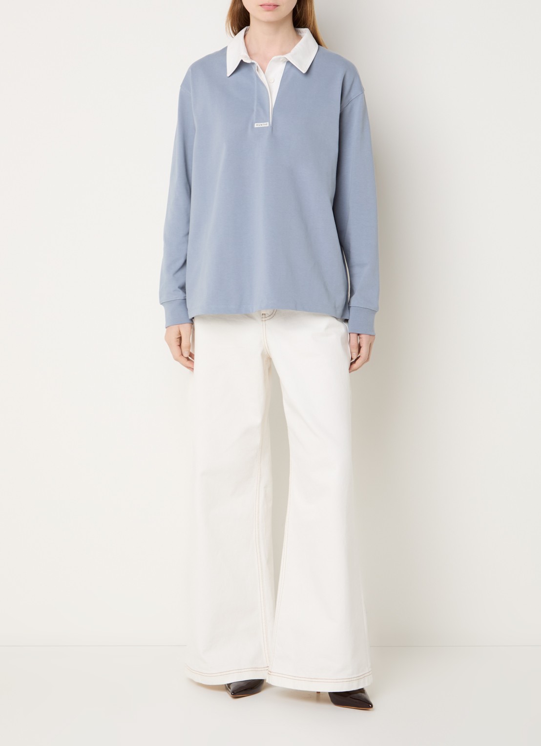 MUNTHE Becent sweater met polokraag en logo - voorkant 3 blauwgrijs