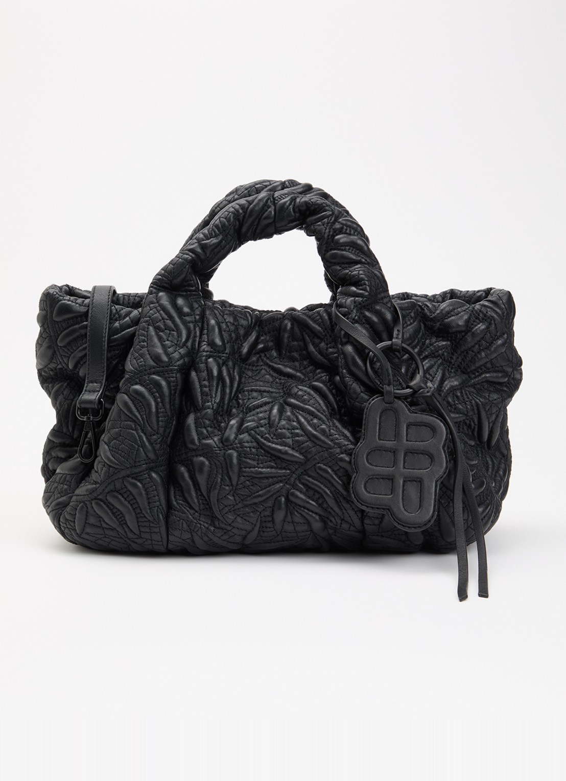 MUNTHE Lix handtas van quilted leer met afneembare schouderriem - voorkant zwart