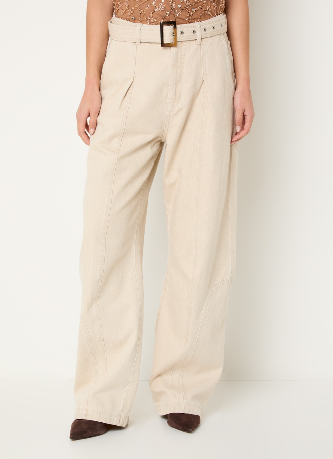 MUNTHE Nanina high waist loose fit chino met ceintuur - detail 4 beige