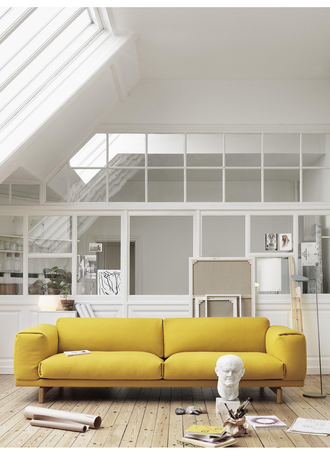 Muuto Leaf vloerlamp LED 118 cm - voorkant 2 bruin