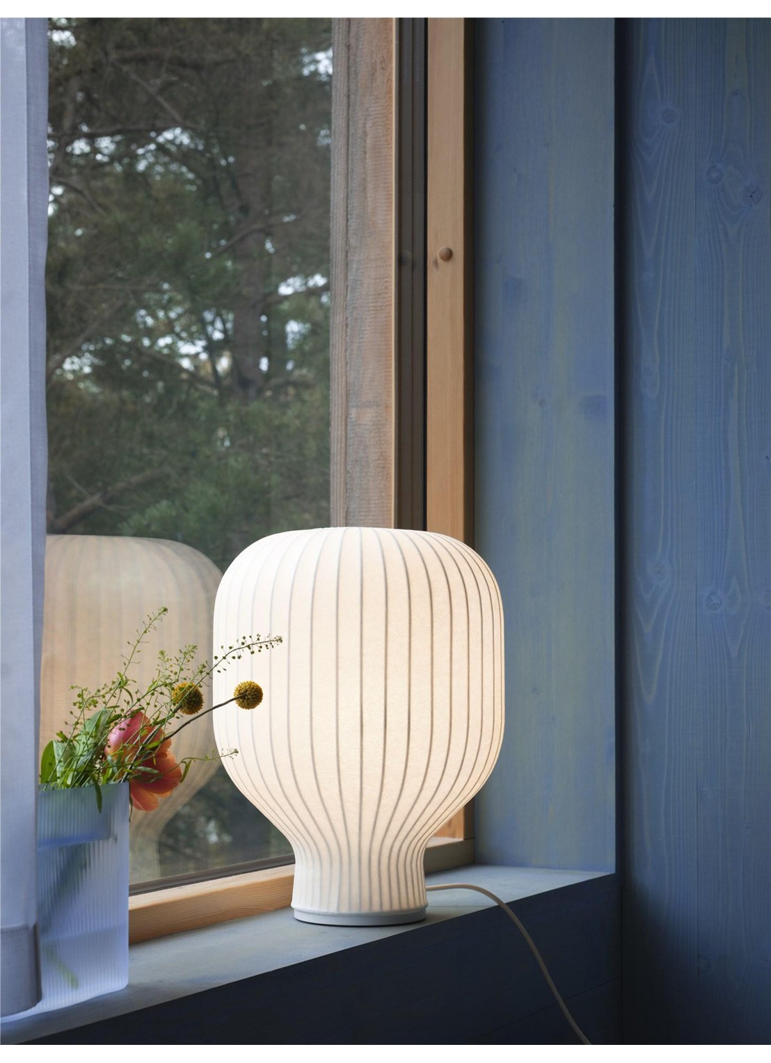 Muuto Strand tafellamp Ø40 cm - achterkant wit