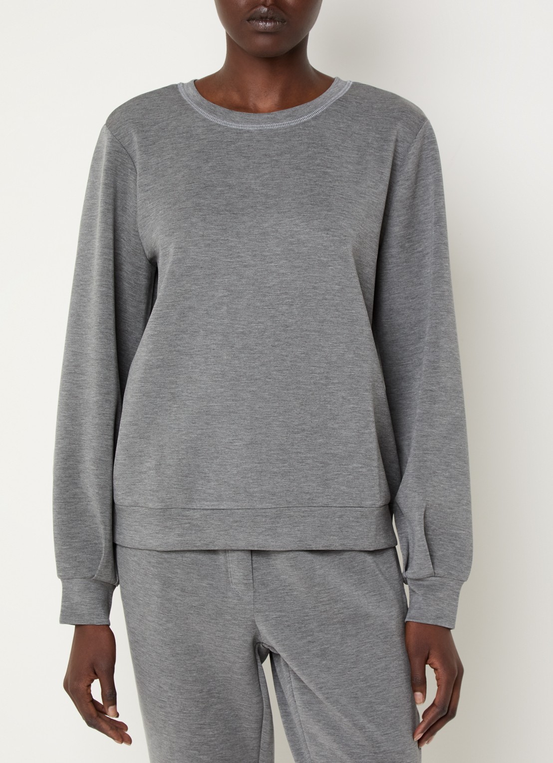 My Essential Wardrobe 23 sweater met ronde hals - detail 4 grijsmele
