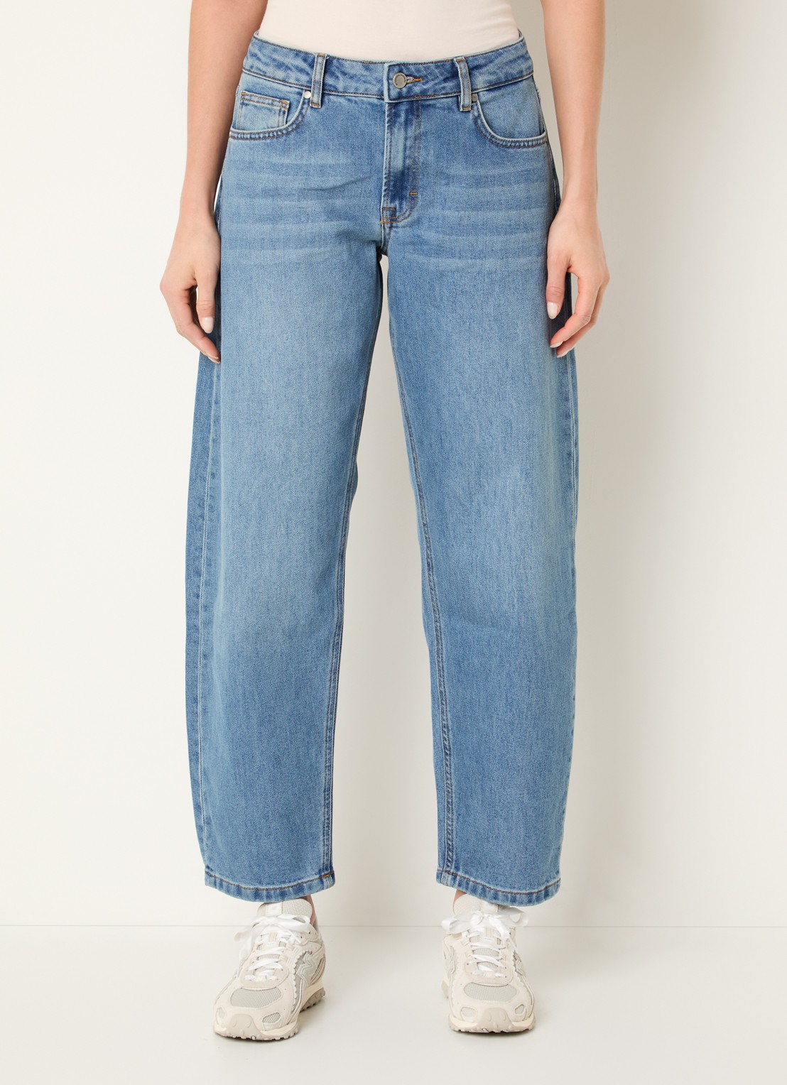 My Essential Wardrobe Baloom high waist balloon fit jeans met medium wassing - detail 4 indigo