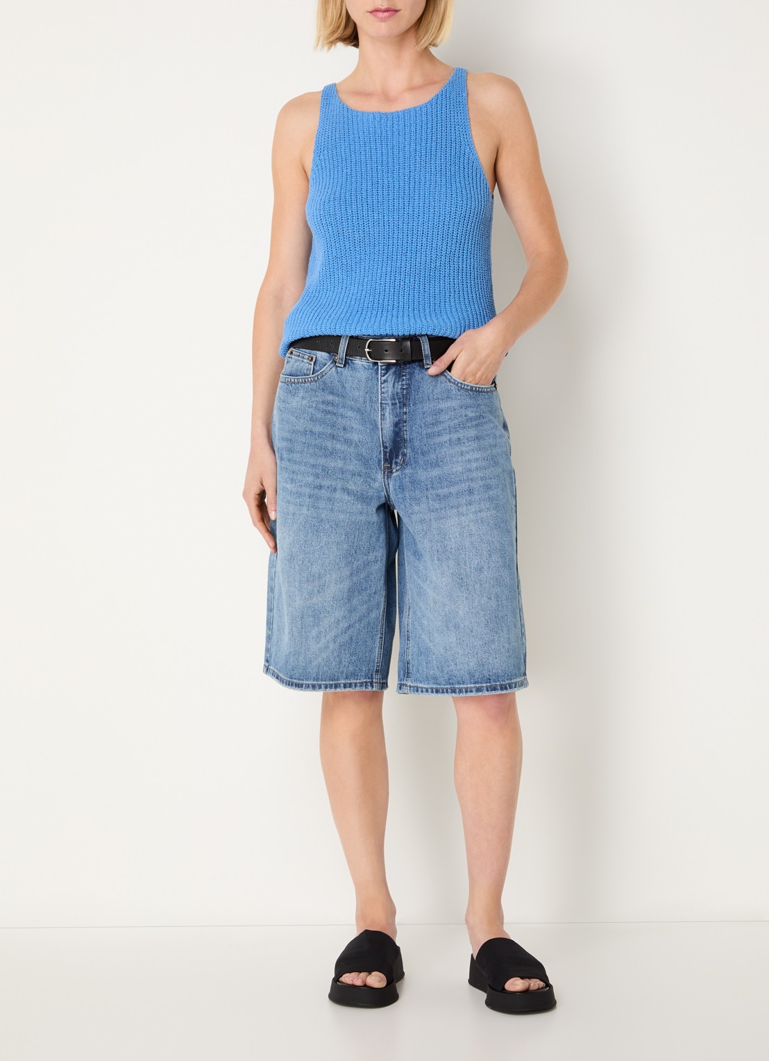 My Essential Wardrobe Diva grofgebreide tanktop in linnenblend - voorkant 3 blauw