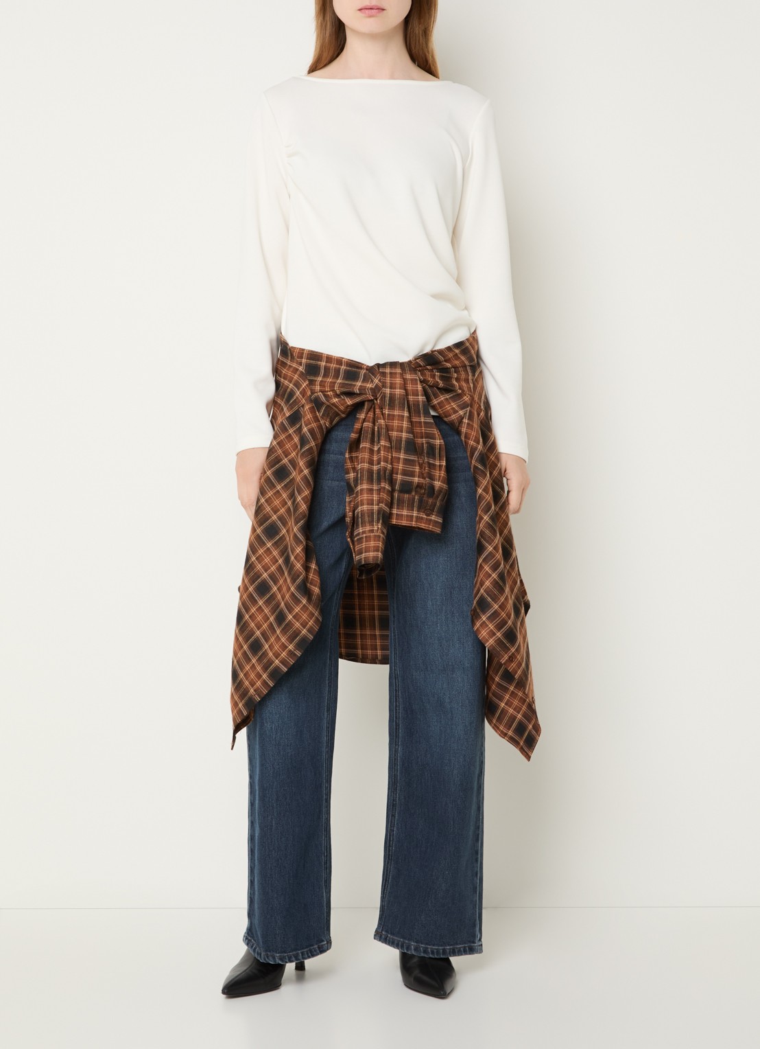 My Essential Wardrobe Helle top met plooidetail - voorkant 4 wit