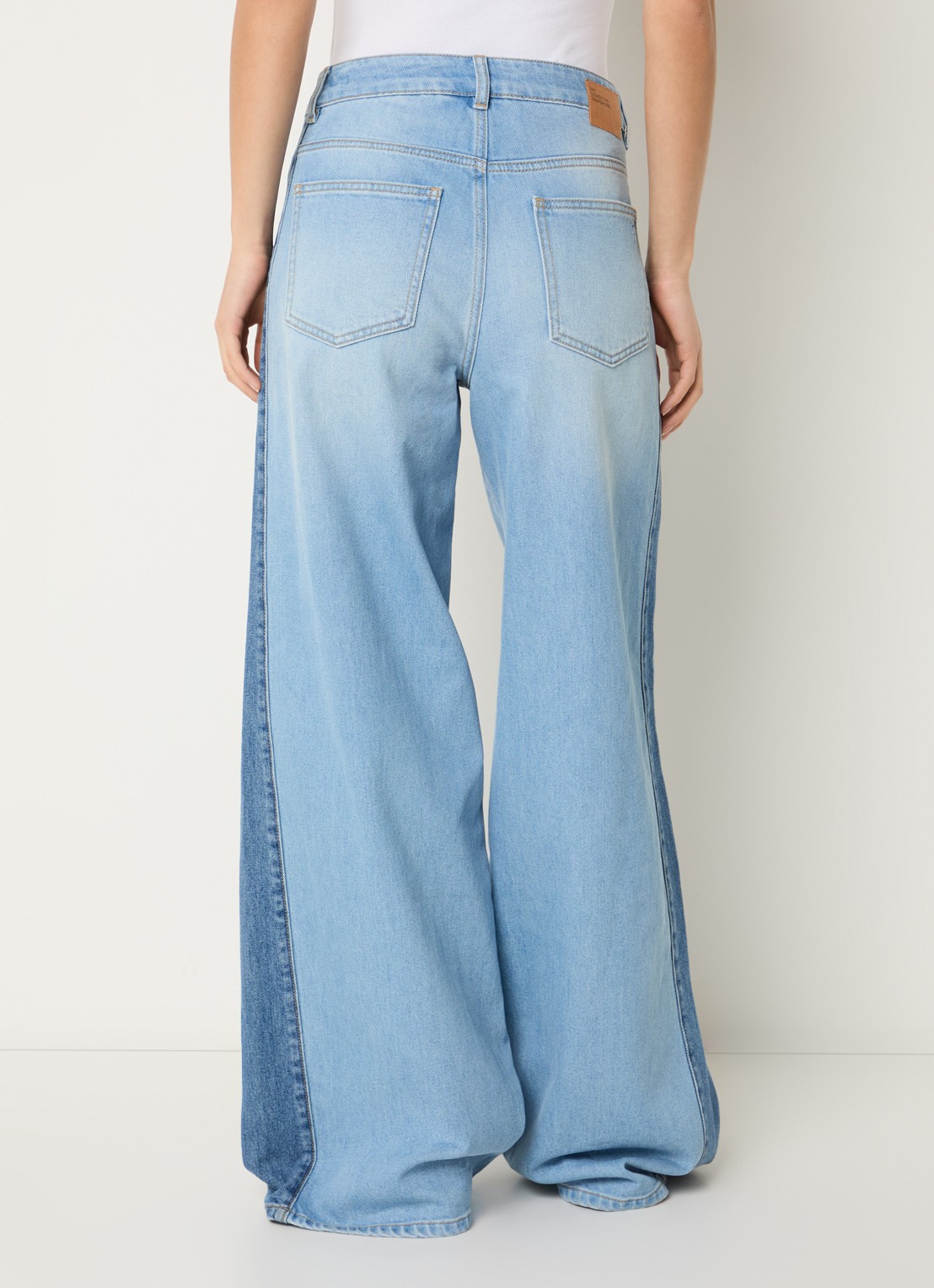My Essential Wardrobe Lise high waist wide leg jeans met lichte wassing - achterkant 3 indigo
