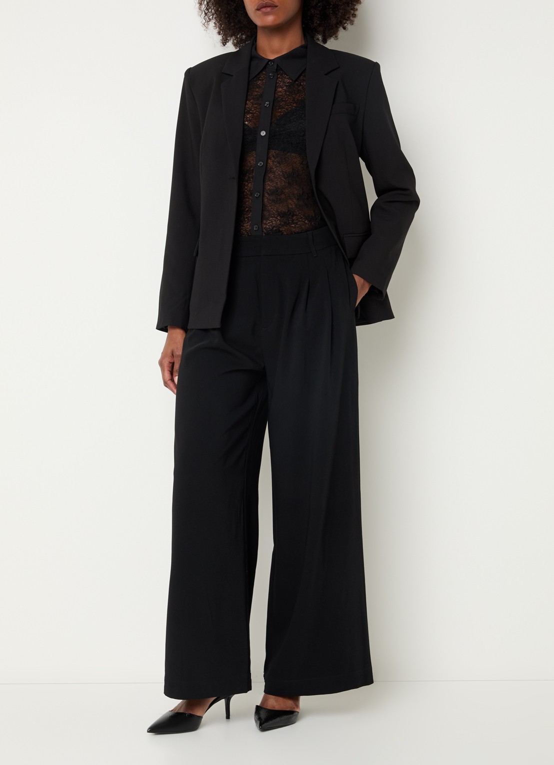 My Essential Wardrobe Milan blazer met klepzakken - voorkant 2 zwart