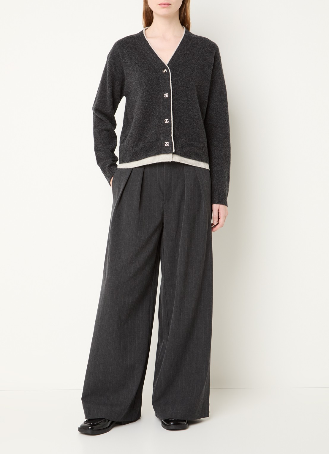 My Essential Wardrobe Tracy fijngebreid vest in wolblend - voorkant 3 antraciet