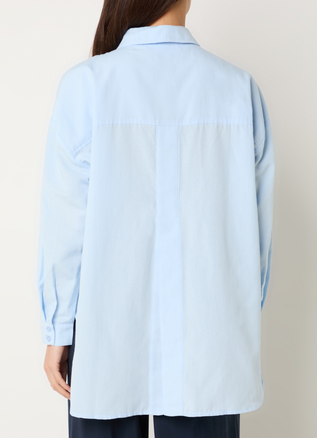 My Essential Wardrobe Vilda blouse met split - achterkant 3 lichtblauw