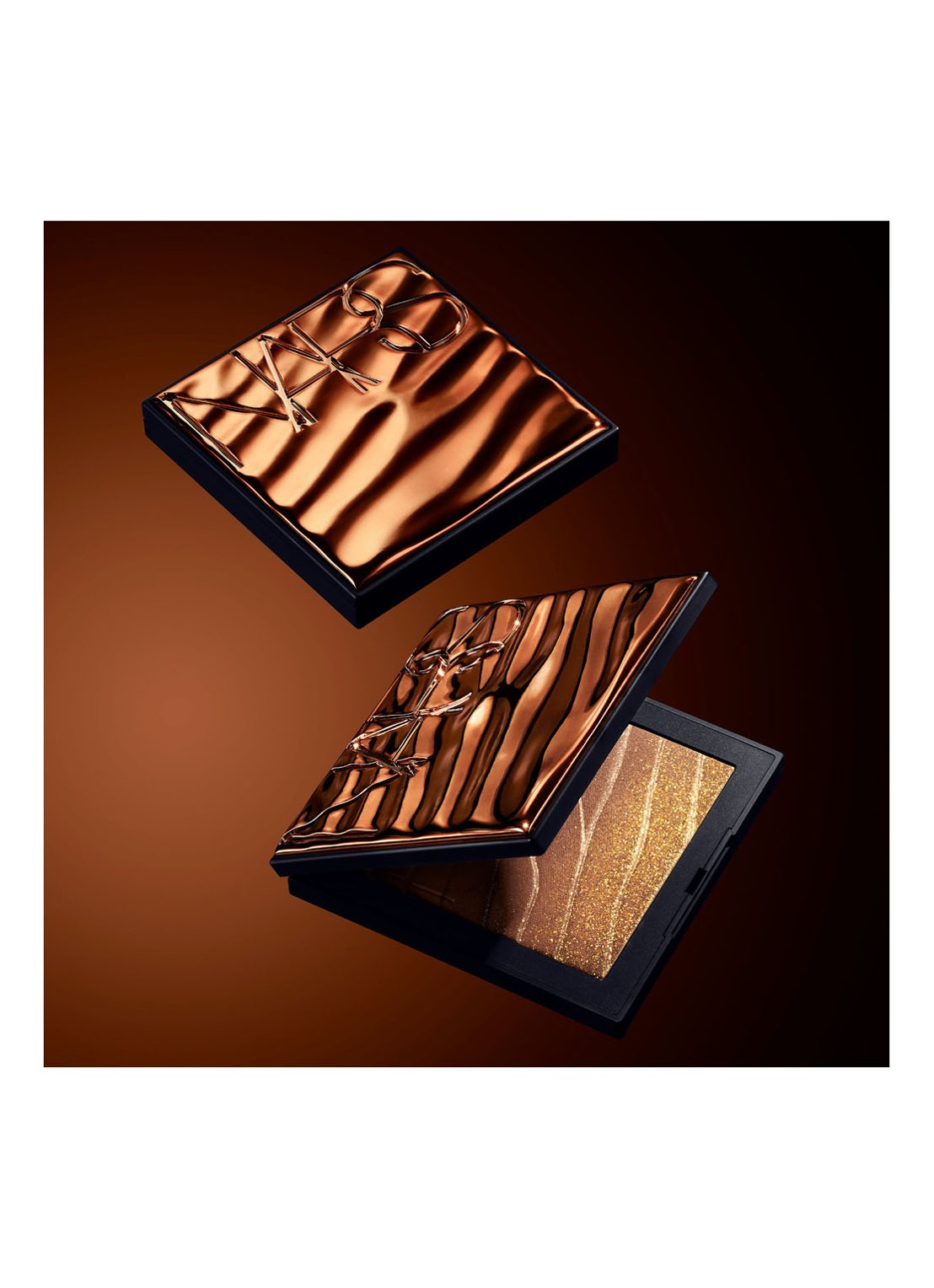 NARS Paradise Found Bronzing Powder - Limited Edition bronzer - voorkant 5 laguna