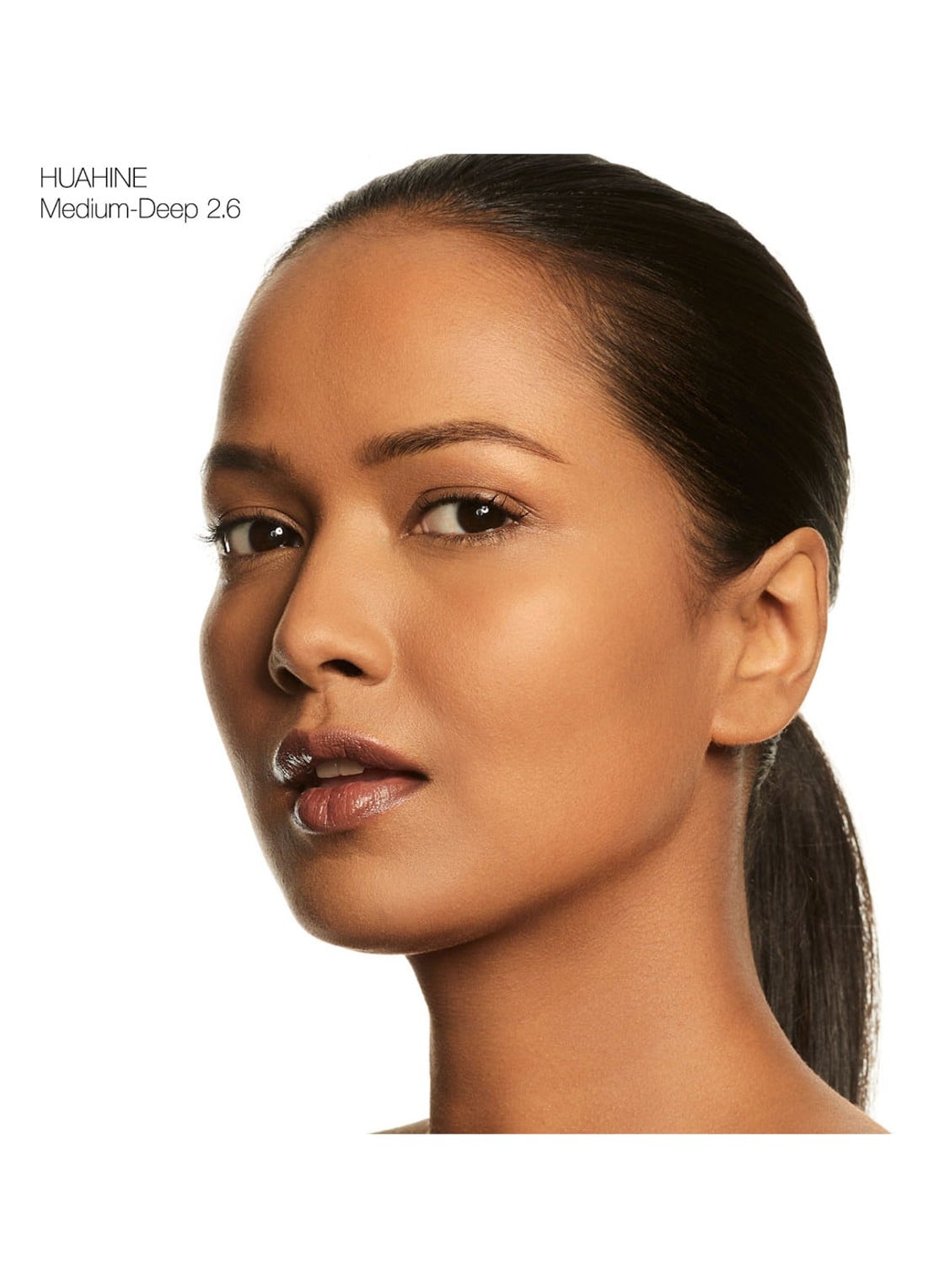 NARS Soft Matte Complete Foundation - detail 5 huahine