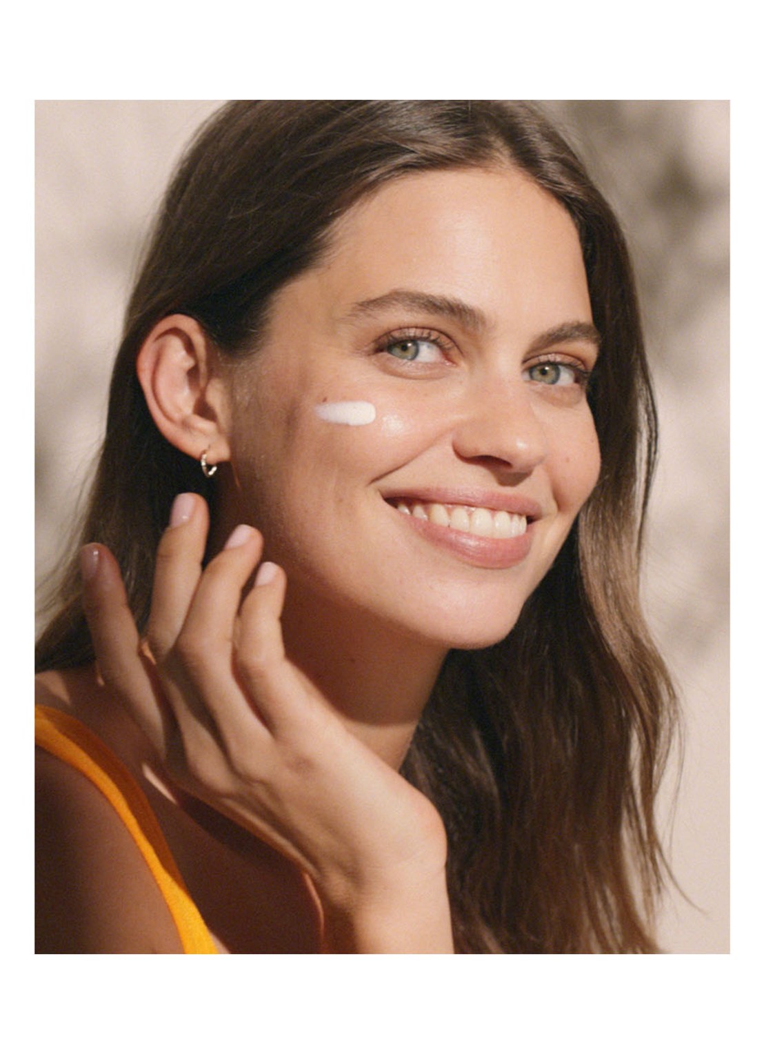 Natura Bissé C+C Dry Touch Sunscreen Fluid SPF 50 - dagcrème - detail 3 beige