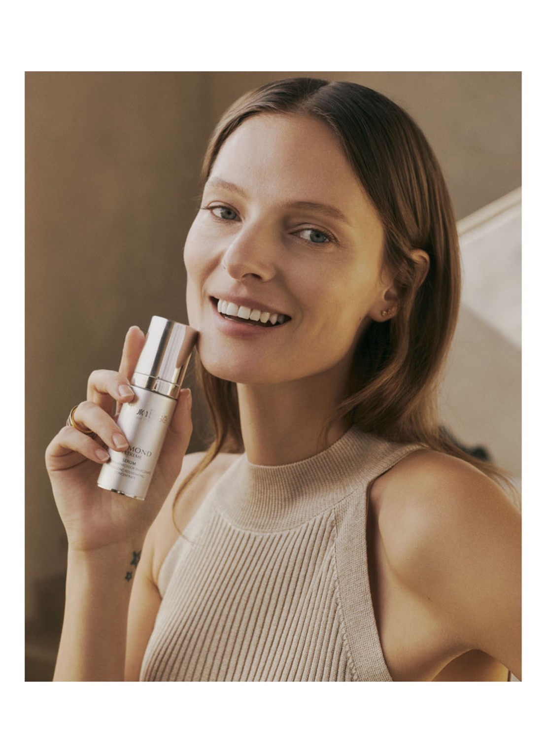 Natura Bissé Diamond Extreme Serum - detail 4 beige