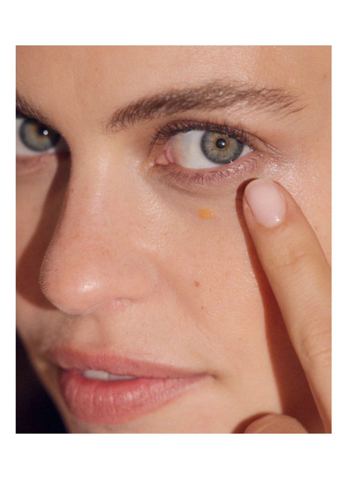 Natura Bissé OfflyFast nagellakremover - detail 4 beige