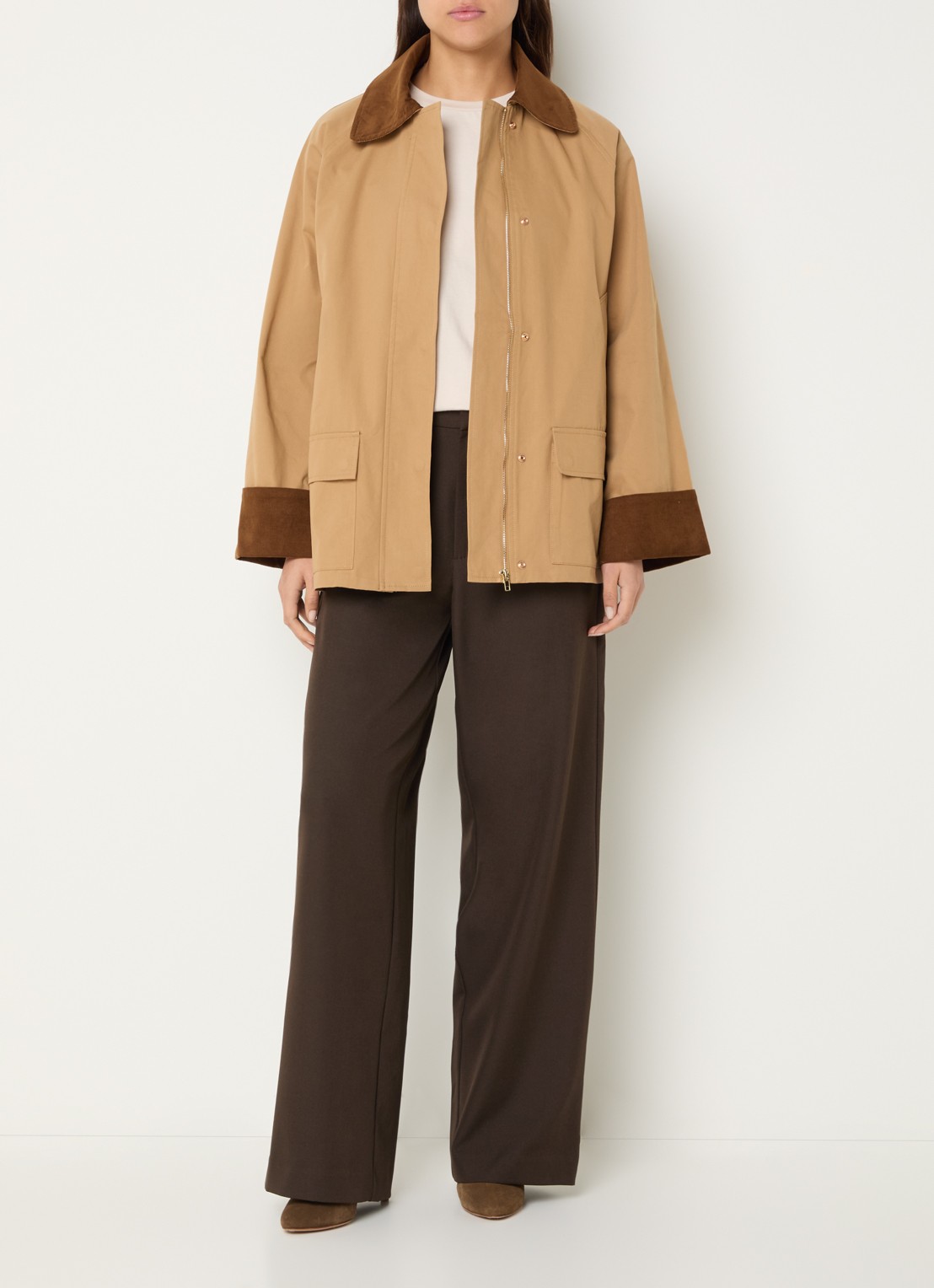 Neo Noir Anastacia barn jack met details van corduroy en klepzakken - voorkant 2 bruin