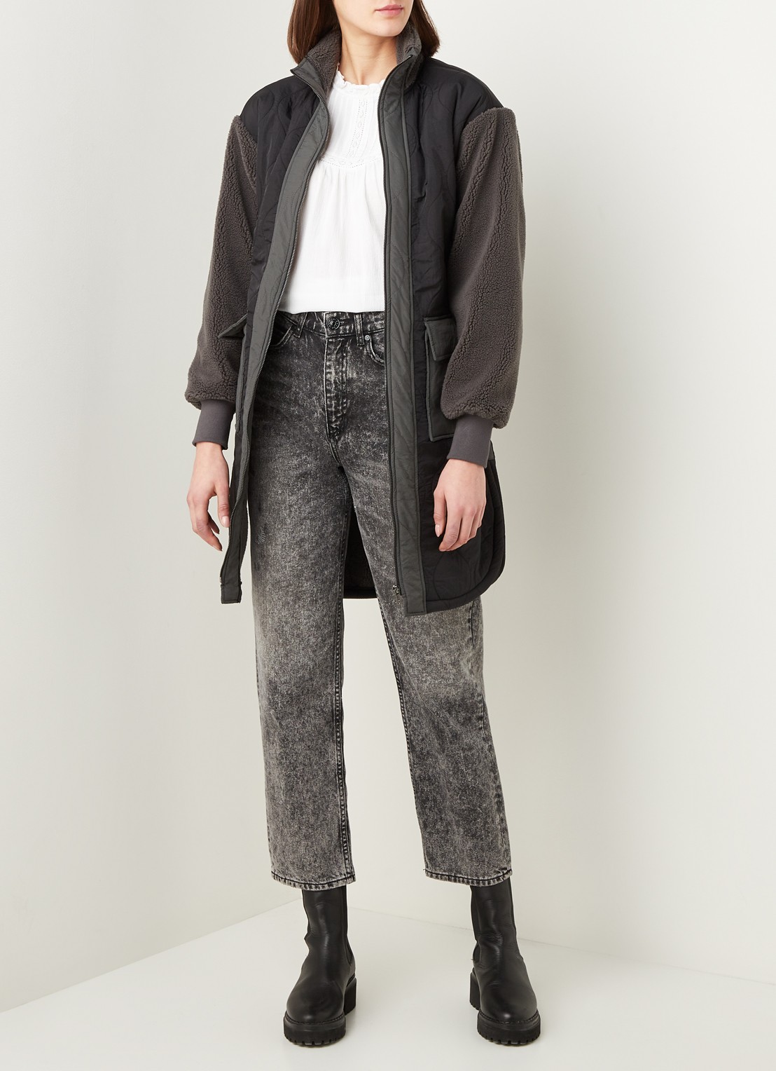 Neo Noir Atomic teddy jas met strikceintuur - voorkant 4 antraciet